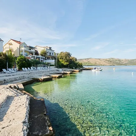 Holiday Home Villa Linda - Big Terraces * Seget Vranjica